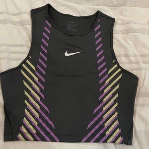 Nike Runway Elevated Cropped Tank